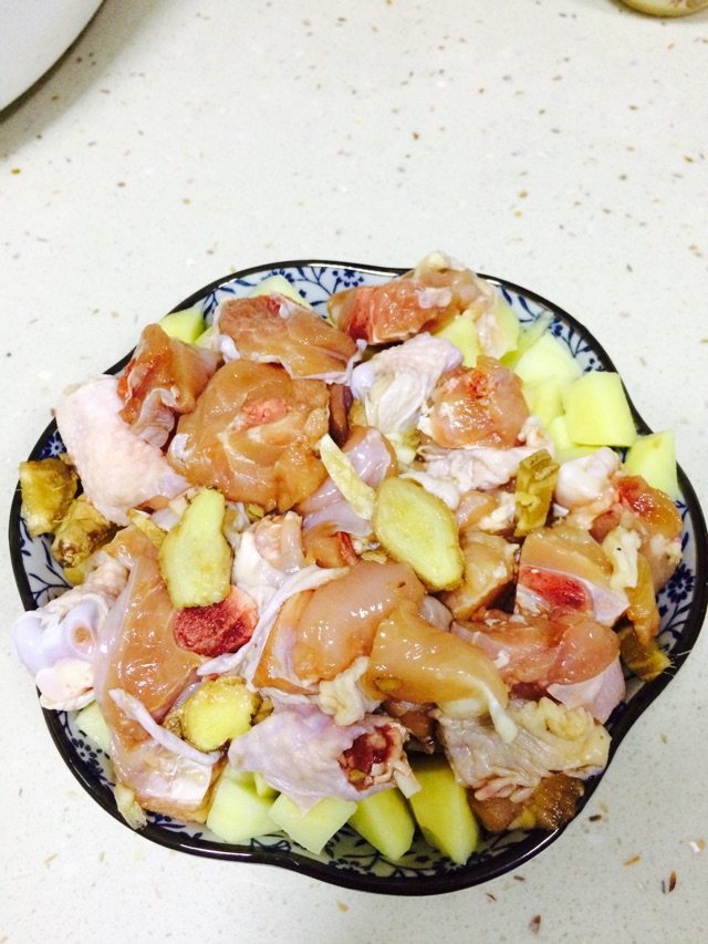 梅干菜蒸土豆鸡块步骤7