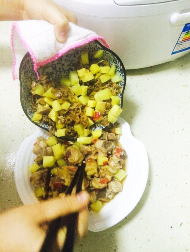 梅干菜蒸土豆鸡块步骤11