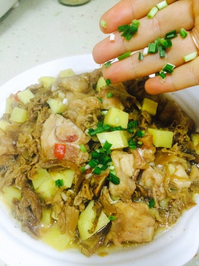 梅干菜蒸土豆鸡块步骤12