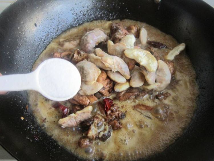 菱角烧鸡步骤9