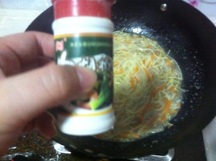 鸡汤蔬菜面步骤8