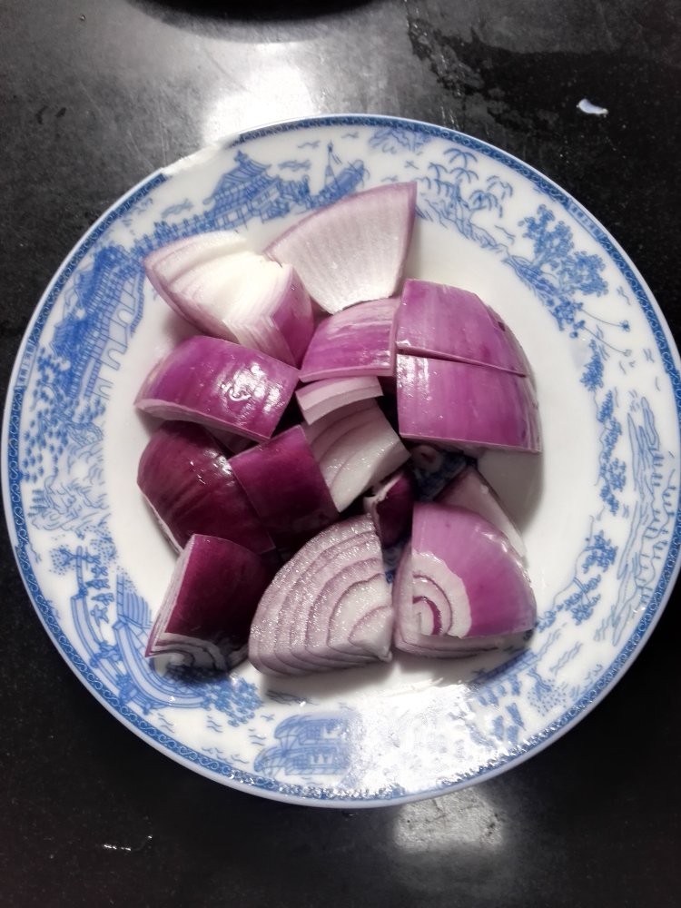 洋葱番茄汁鸡腿排步骤5