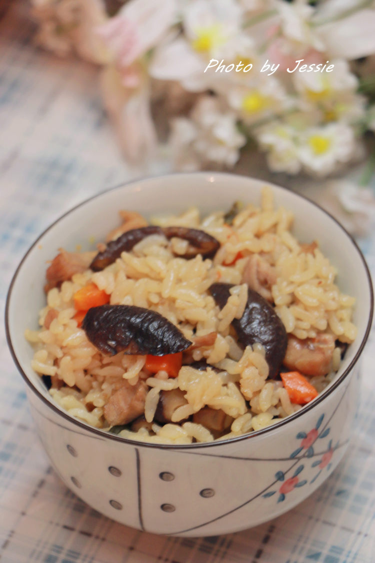 香菇鸡肉煲仔饭步骤24