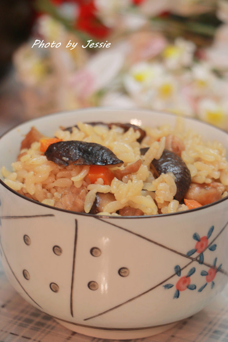 香菇鸡肉煲仔饭步骤26
