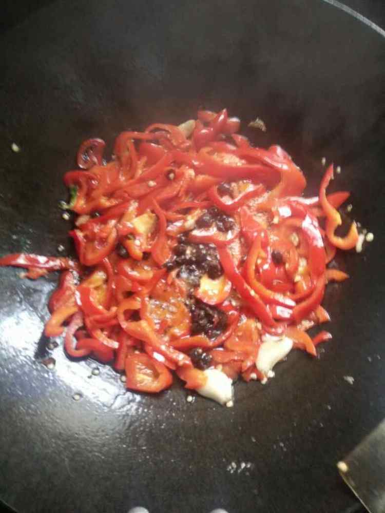 辣椒炒鸡步骤3