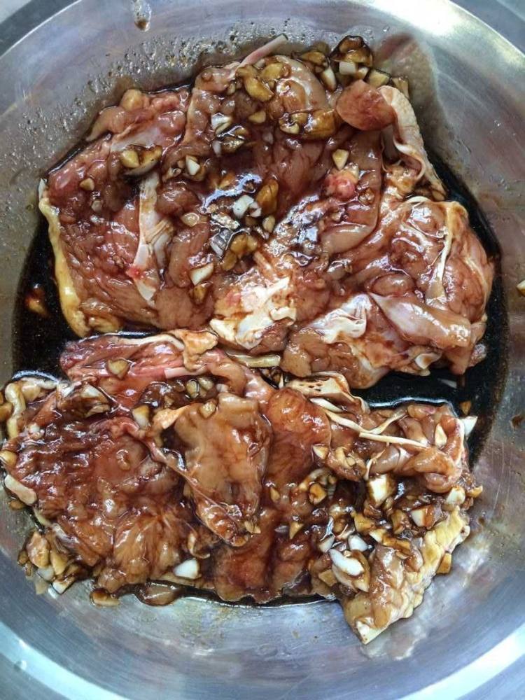 蒜香烤鸡腿步骤5