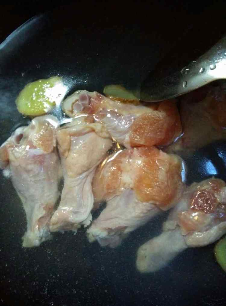 脆皮鸡腿步骤2