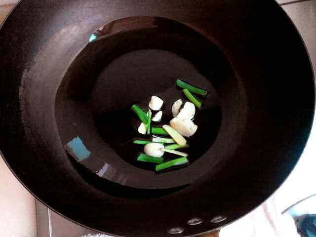 红蘑鸡腿步骤2