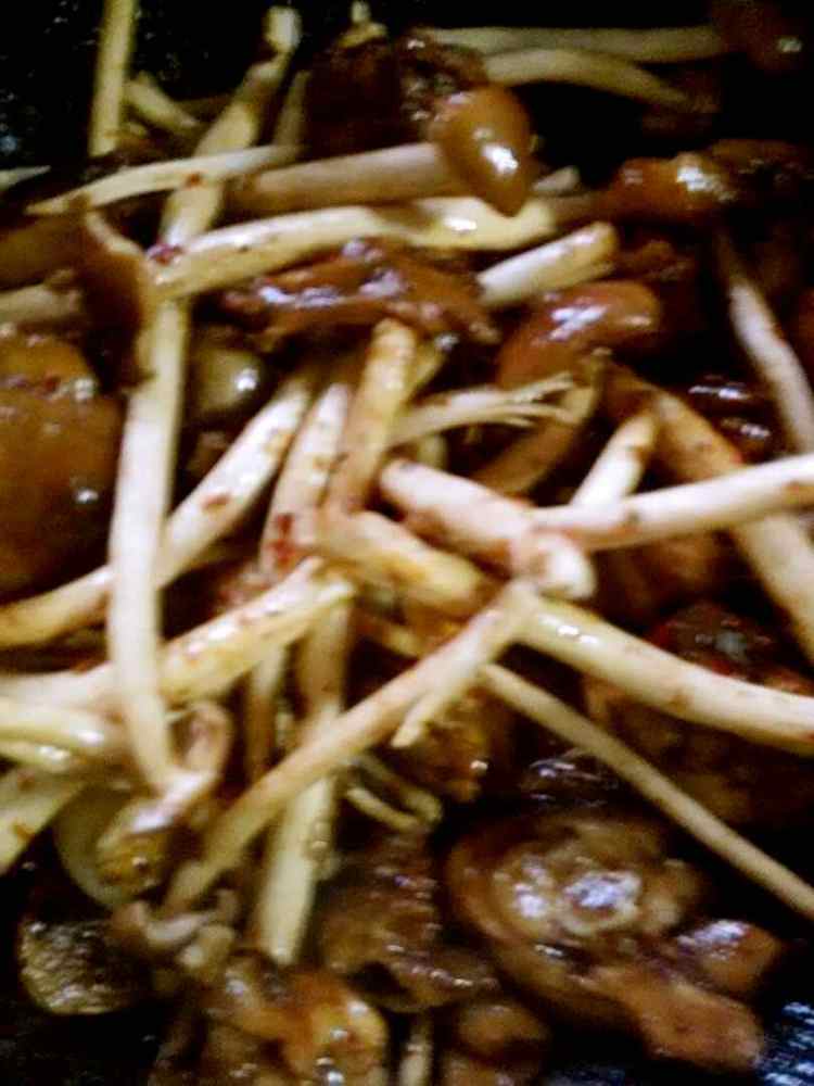 茶树菇烧鸡腿步骤6