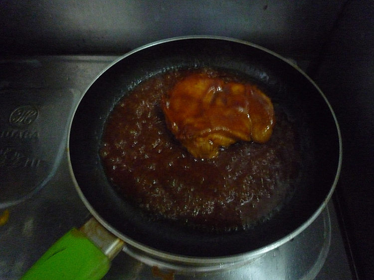 韩式辣酱煎鸡腿步骤10