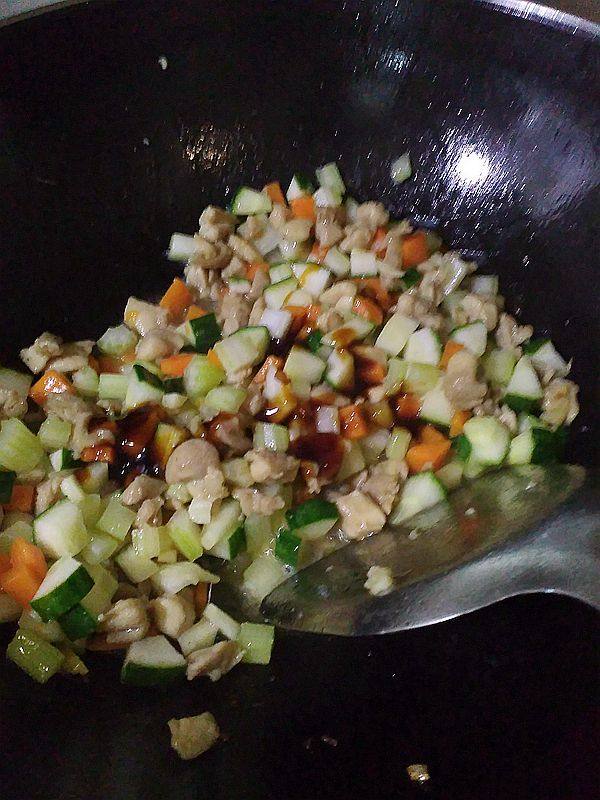 杂蔬腰果鸡丁步骤10