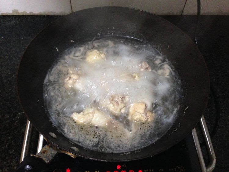 酥皮炸鸡腿步骤2