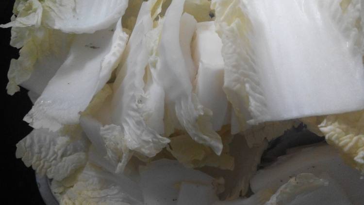 娃娃菜豆腐炖鸡步骤13