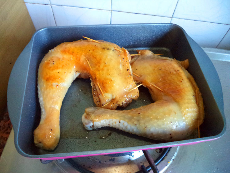 【手工美食】黑椒烤鸡步骤7
