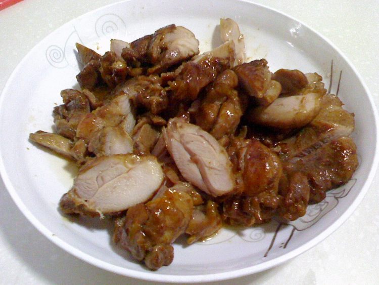 西兰花炒鸡腿步骤5