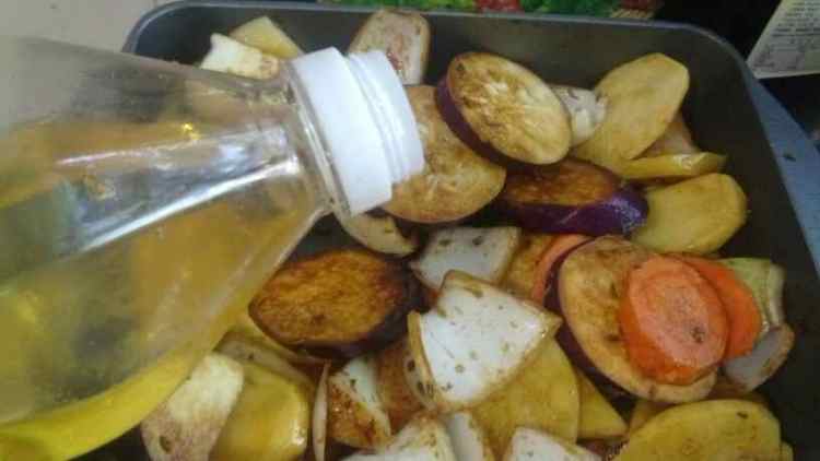 [手工美食]孜然杂蔬烤步骤4