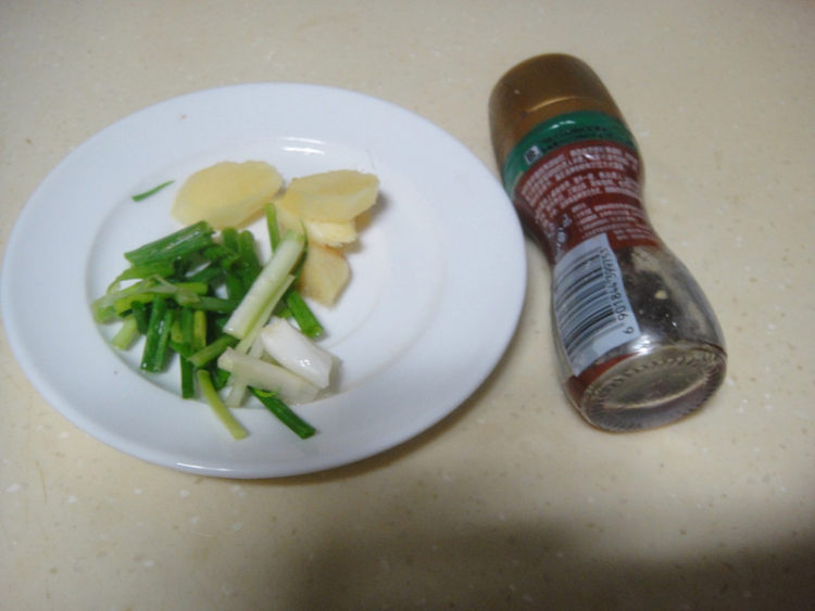 【手工美食】香酥鸡腿步骤3