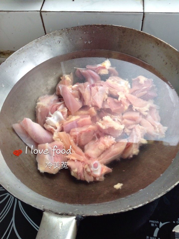 肉蘑炖鸡腿步骤10