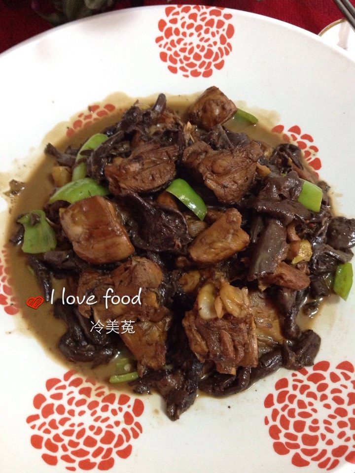 肉蘑炖鸡腿步骤21