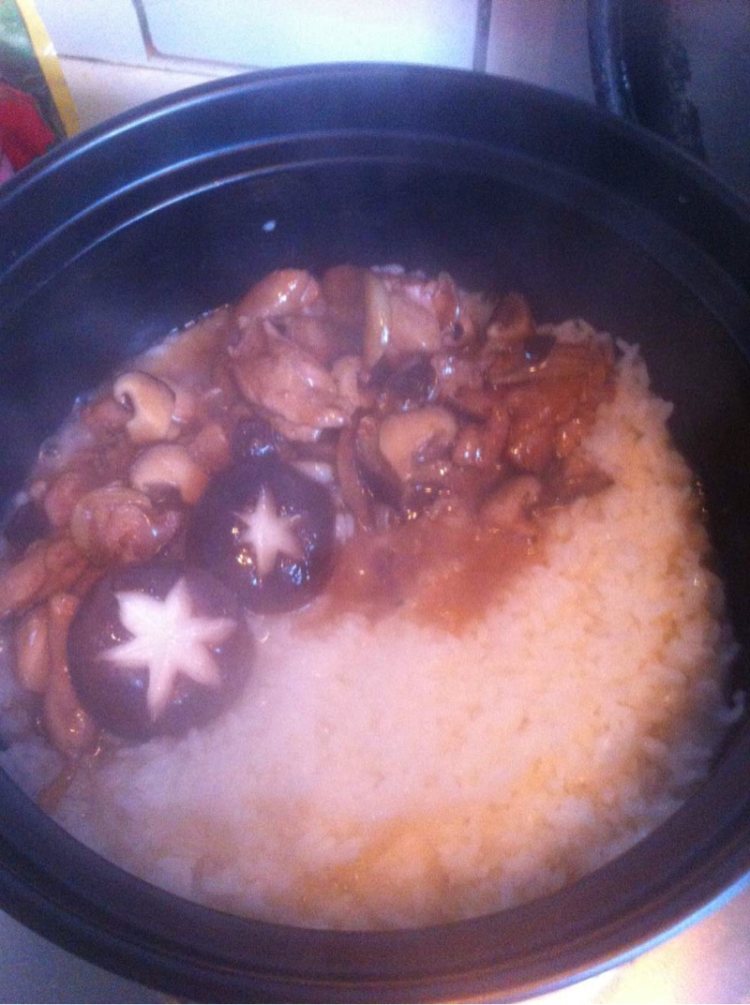 香菇滑鸡煲仔饭步骤14