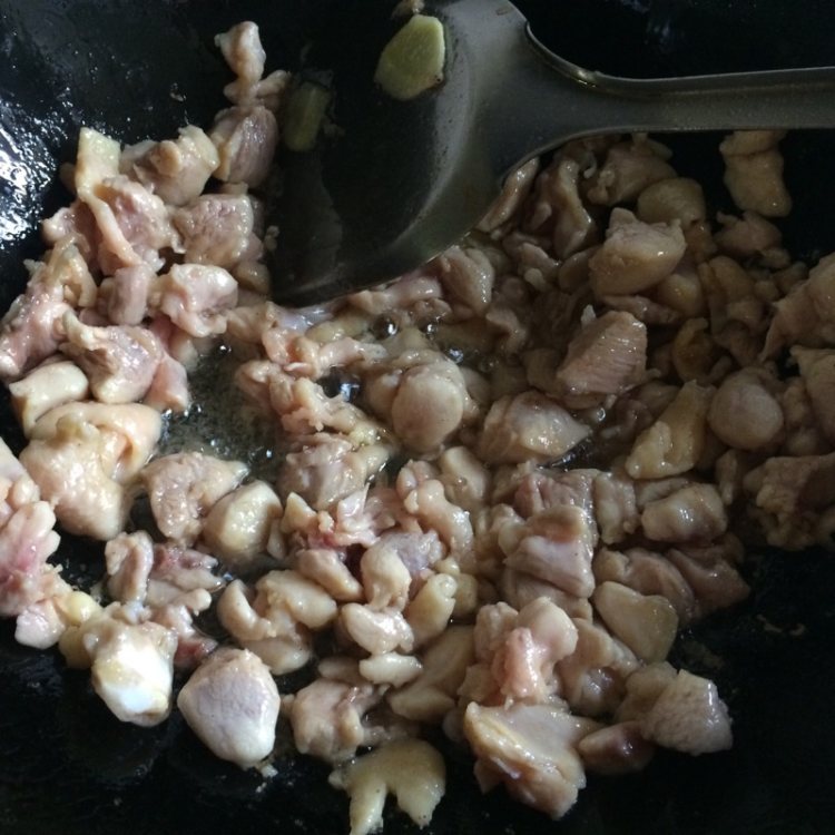 鲜椒鸡丁步骤9