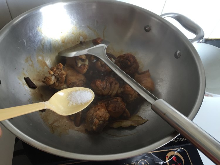鸡腿山药黄花菜步骤5