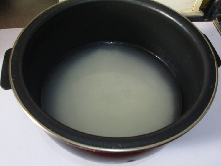 香菇鸡肉焖饭步骤5