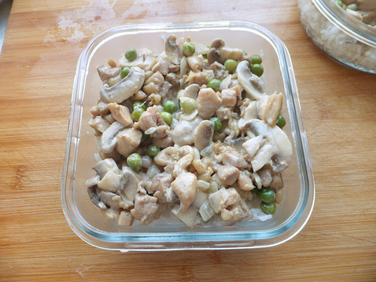 奶油蘑菇鸡肉焗饭步骤11