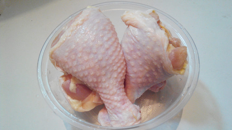 红烧麻辣鸡腿步骤1