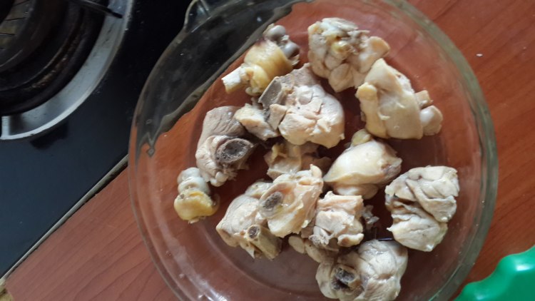 鸡肉土豆炖豆角步骤3