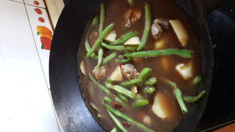 鸡肉土豆炖豆角步骤9