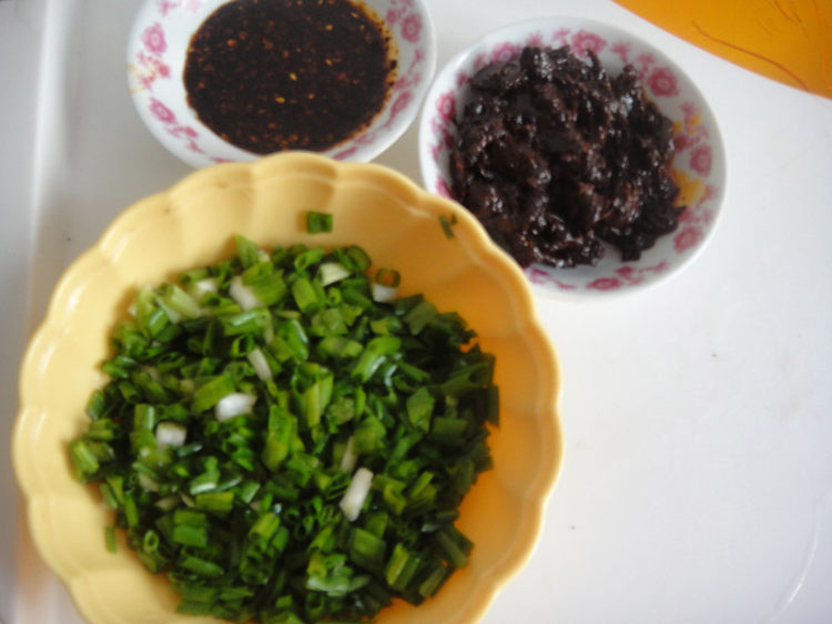 鸡丁辣酱步骤6