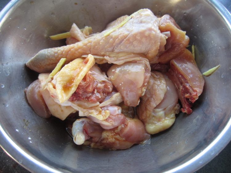 冬菇蒸鸡步骤3