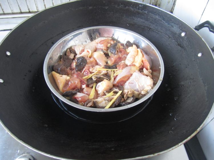 冬菇蒸鸡步骤6