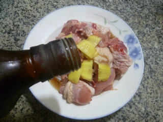 黑木耳香菇蒸鸡腿步骤6