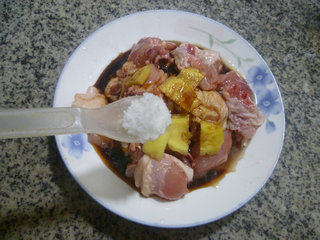黑木耳香菇蒸鸡腿步骤8
