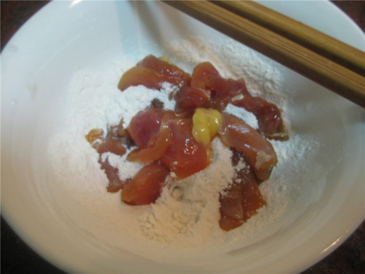 葱香咸酥鸡腿肉步骤5