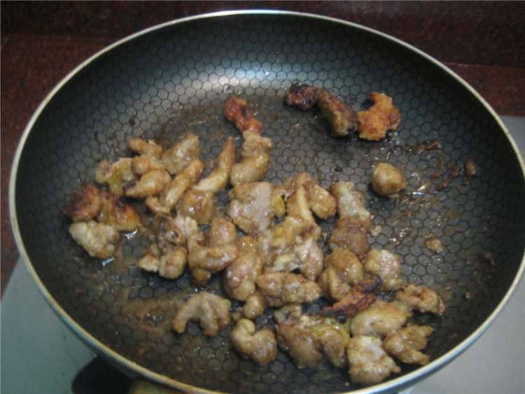 葱香咸酥鸡腿肉步骤7