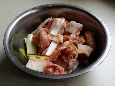 泡椒鸡块步骤2