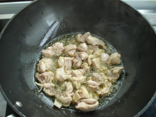 鸡肉抓饭步骤6