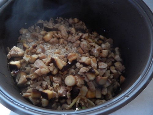 香菇鸡肉饭步骤10