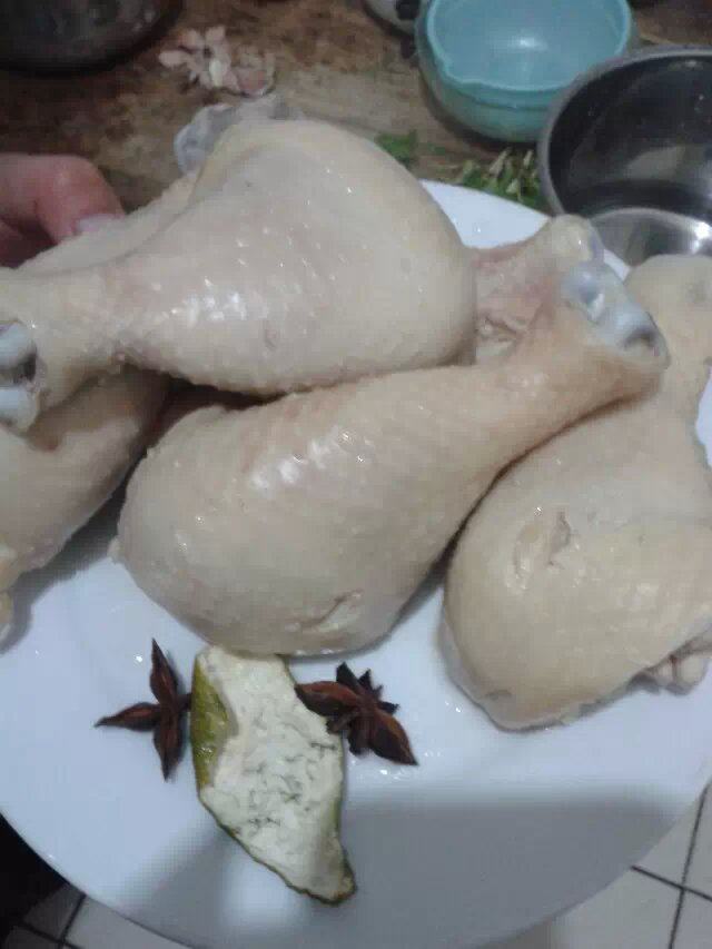 煮鸡腿步骤2