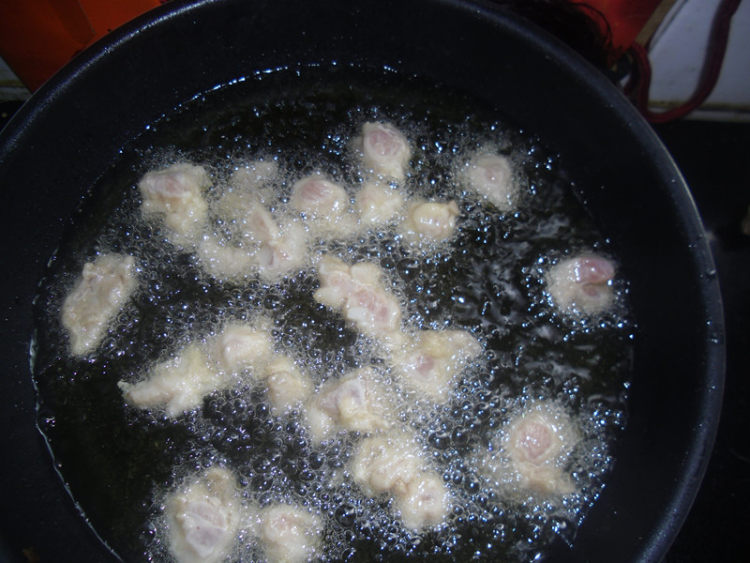 煎烹鸡块步骤9