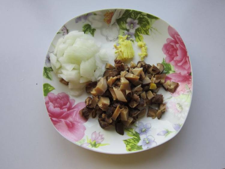 鸡腿香菇饭步骤3