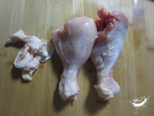 手撕麻椒鸡腿肉步骤1