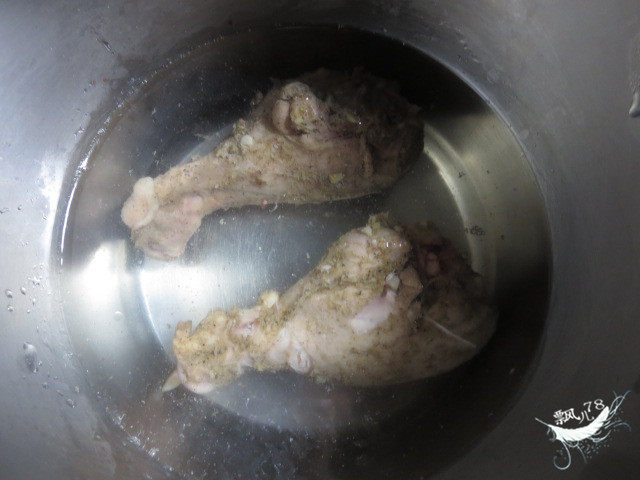 手撕麻椒鸡腿肉步骤9