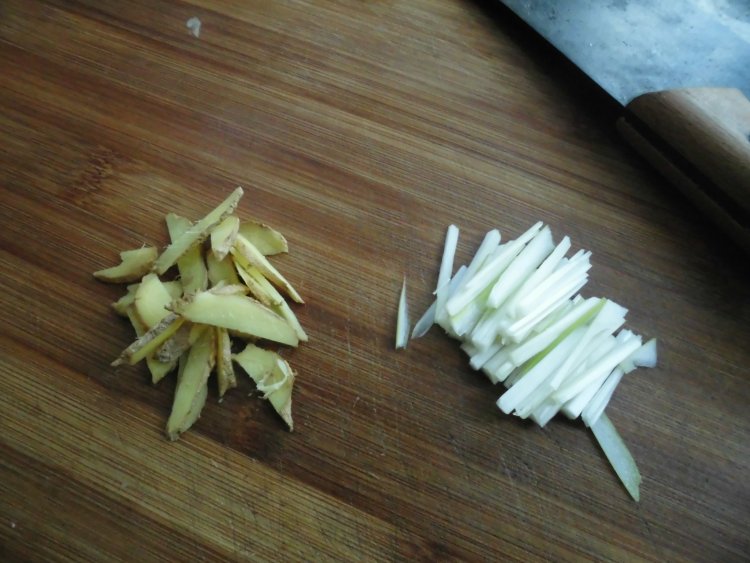 排骨酱烤鸡腿步骤2