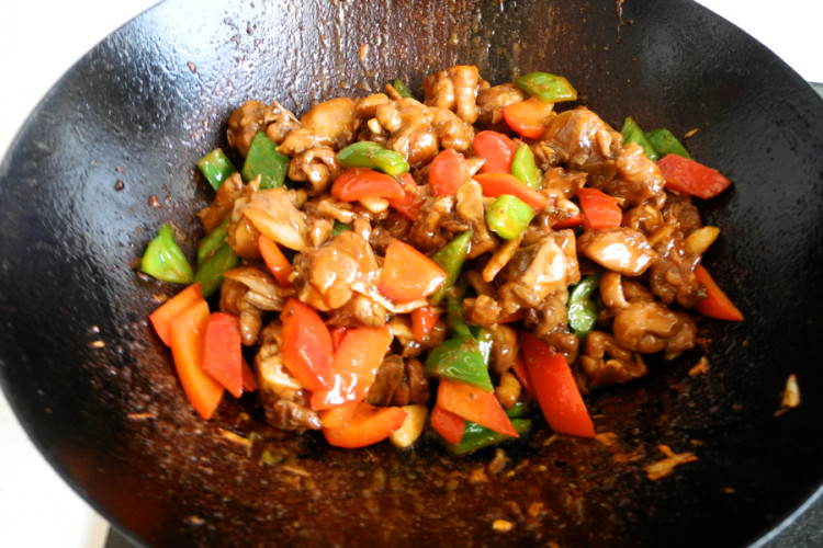 菜椒鸡块步骤9