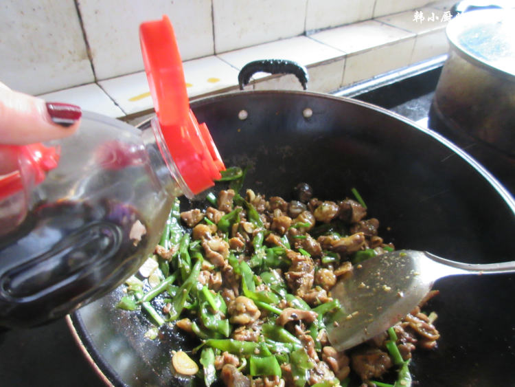干煸鸡腿肉步骤7