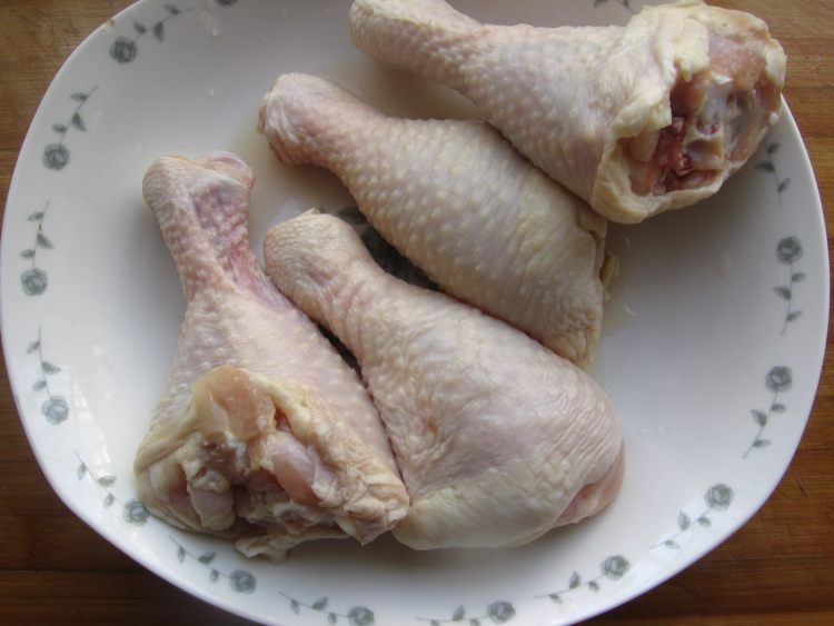 麻辣鸡串步骤1